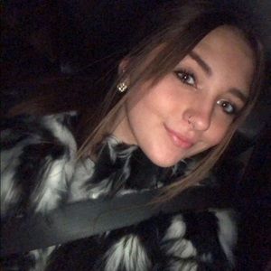 Meet your Posher, Lexi